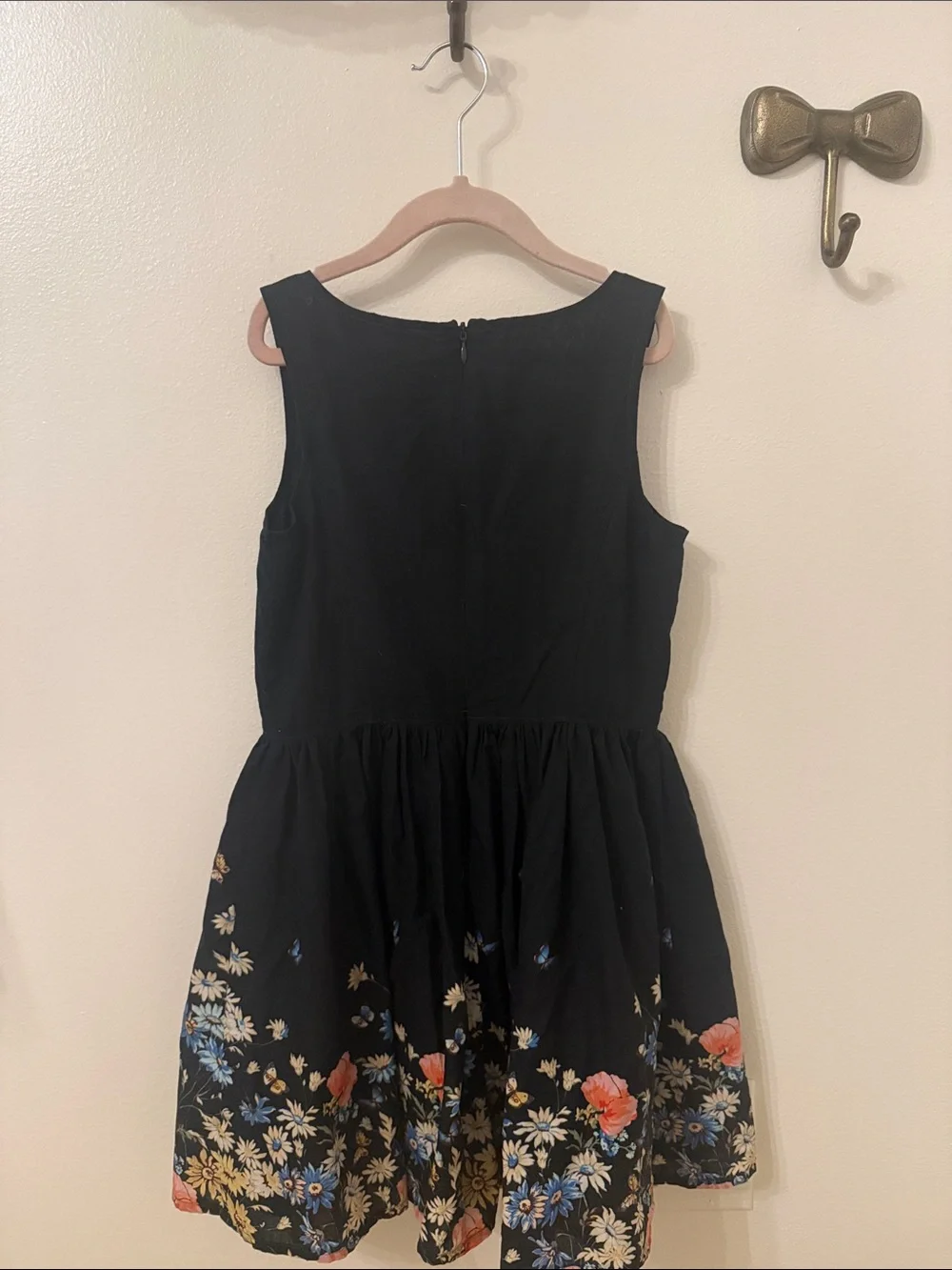 GAP Black Sleeveless Floral Hem Dress